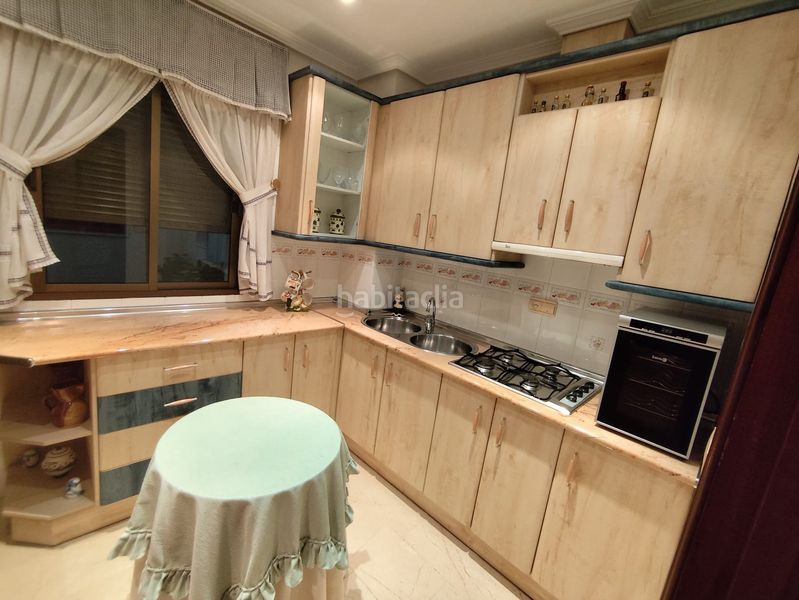 Foto dd51135f-b808-4071-819c-c9b364e3c276. Maison avec cheminée chauffage parking piscine dans Úbeda