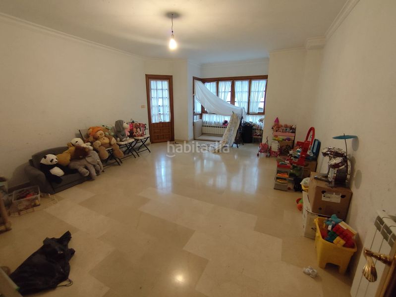 Foto f2587da0-030b-4270-ae59-dcdd4c1d9643. Maison avec cheminée chauffage parking piscine dans Úbeda
