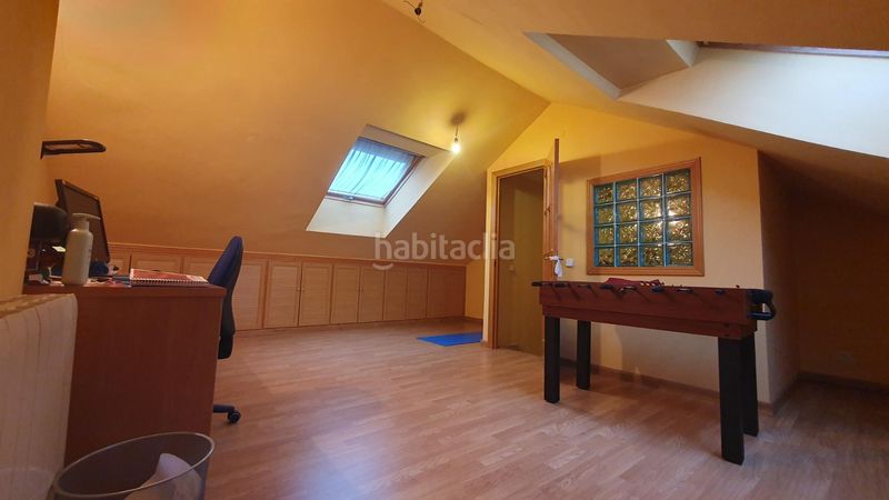 Foto af5efecb-8e0f-4499-b52b-2cdd735f9c0d. Casa adossada amb calefacció aparcament piscina a Alcalá de Henares
