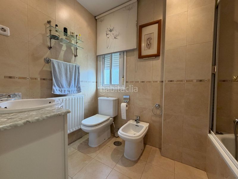 Foto 3c4e5675-005a-43a8-a63b-61deb537beb8. Casa aparellada amb aparcament a Casar (El)