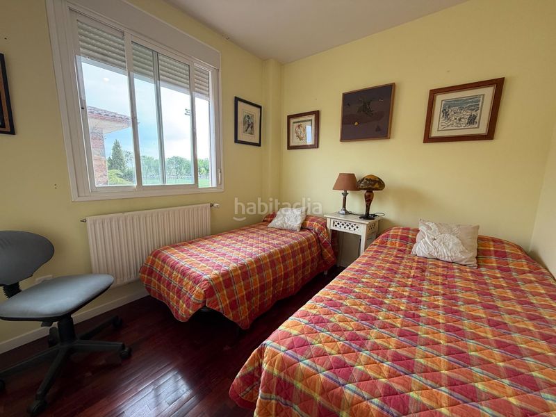 Foto 3e71f188-32a4-416f-9435-3a0b6623ed6e. Casa aparellada amb aparcament a Casar (El)