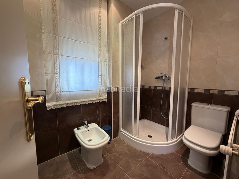 Foto 7cd7398c-beb8-4e17-be77-05d62c070f00. Casa aparellada amb aparcament a Casar (El)