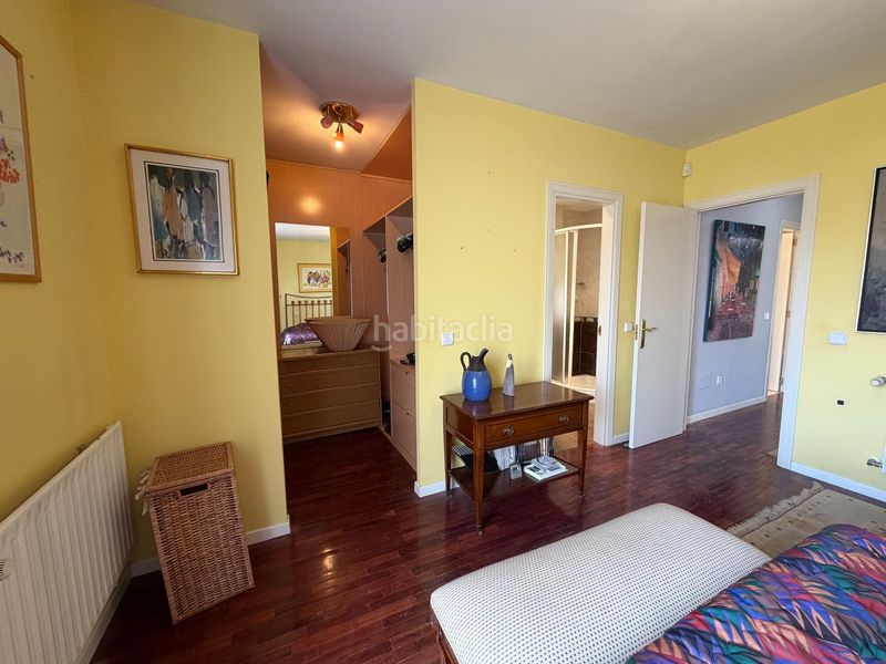 Foto 9a46bb39-9dd6-4e5f-a2a9-a6fb490b9af6. Casa aparellada amb aparcament a Casar (El)