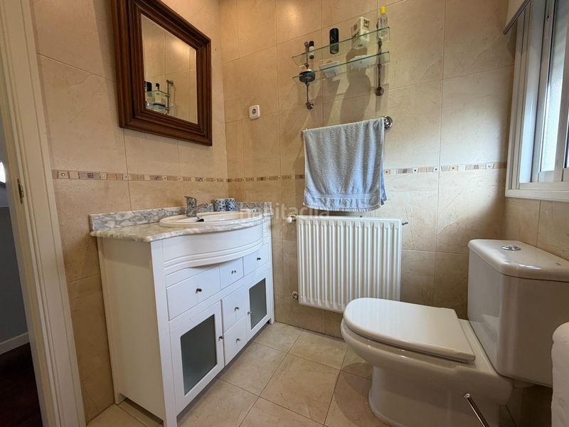 Foto a900dc5e-0cf0-4aeb-949f-a4ce47c8f639. Casa aparellada amb aparcament a Casar (El)