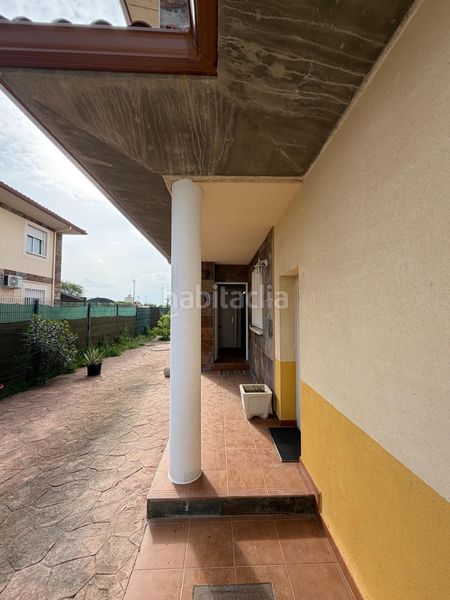 Foto fd4e714b-a1ba-44c5-8673-b4ebdc5c4127. Casa aparellada amb aparcament a Casar (El)