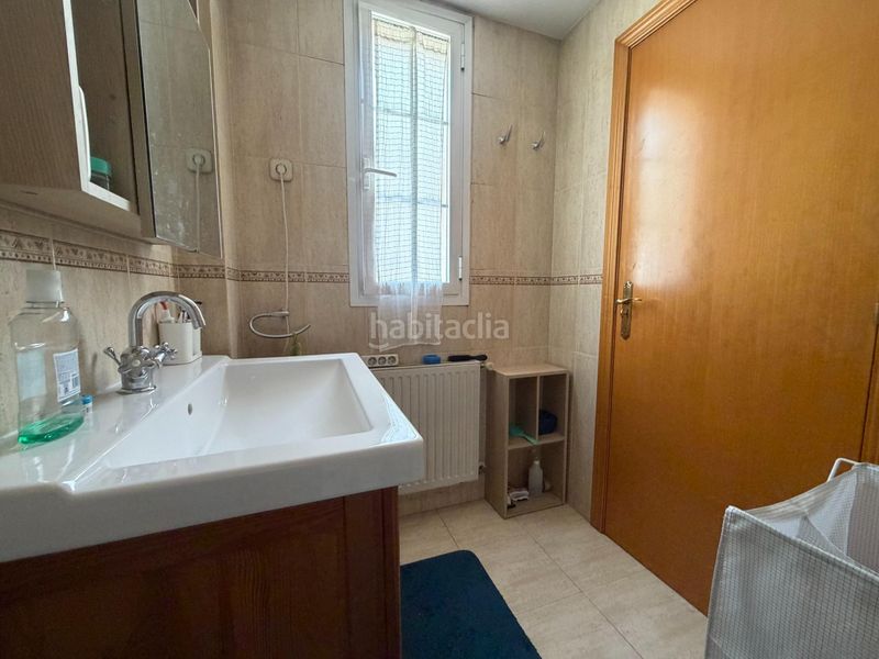 Foto 5ed0cff9-dd39-4205-9917-bbd78e5149f2. Casa a schiera con riscaldamento parcheggio in Espartales Alcalá de Henares