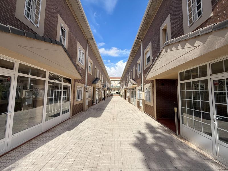 Foto d8eec5df-e009-4379-84e1-bb3b8143ea8c. Casa a schiera con riscaldamento parcheggio in Espartales Alcalá de Henares