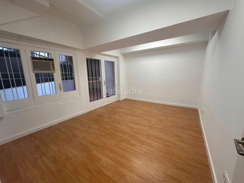 Foto 631ca9fd-cfec-4611-b4ac-a19517b1bae5. Piso en Putget - Farró Barcelona