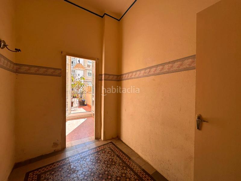 Foto dd9cf8e6-a34c-477d-82a3-d8ac5cdf0527. Estudio en El Poble Sec - Parc de Montjuïc Barcelona