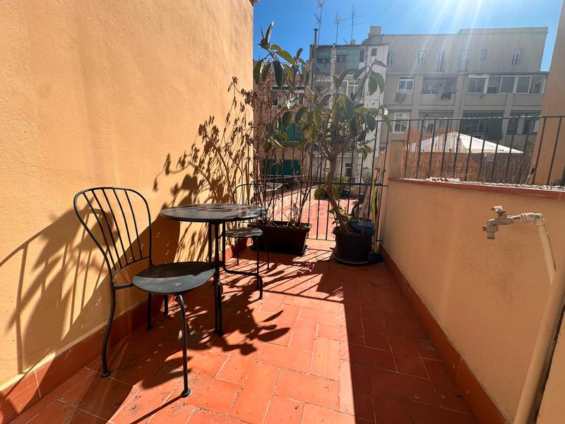 Foto f16b9f42-3d83-46dc-b59c-015fc69ffe1f. Estudio en El Poble Sec - Parc de Montjuïc Barcelona