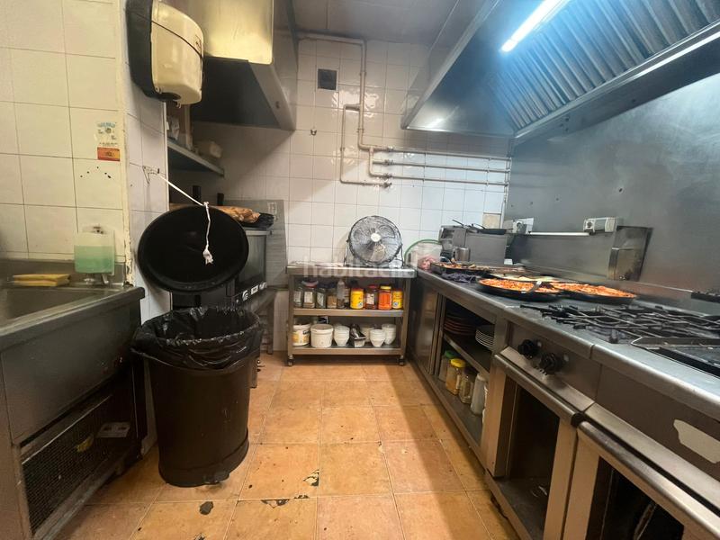 Foto 3f1e3da5-9f20-409e-a125-8fc4465a7410. Traspaso local comercial negocio en traspaso en la marina de port en Barcelona