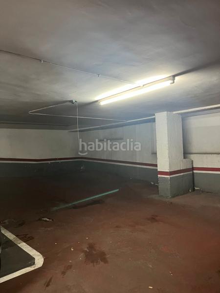 Foto 0bdc806c-401e-401f-aee7-001cd8db4f62. Location parking voiture dans El Camp de l´Arpa del Clot Barcelona