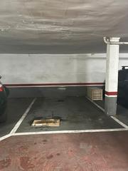 Location Parking voiture  Carrer de la independència. Alquiler parquing calle independencia