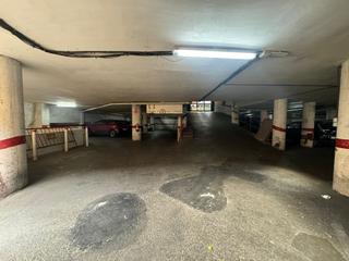 Parking coche en Navas