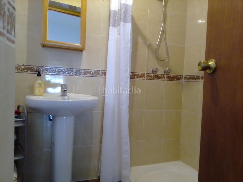 Foto ed39a6f6-9a86-4373-ae15-7d7f1c6197de. Casa adosada casa amplia 6 dormitorios, patio y 2 terrazas en Martos