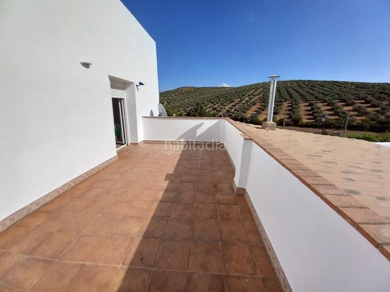 Foto bb10e283-8bdf-49d8-a2ed-416427e06c9e. Xalet amb piscina a Moclín