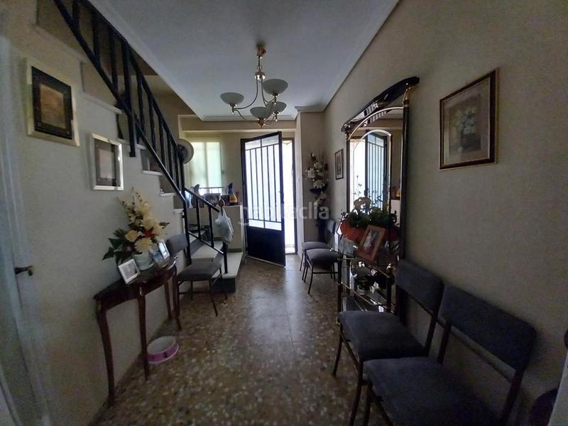 Foto 943a4261-5652-4893-937c-f0cb93152223. Casa adosada casa de campo a 10 minutos en Martos