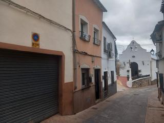 Casa adossada a Martos. Casa reformada zona calvario