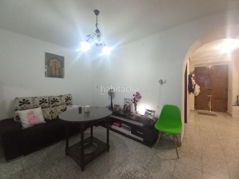 Foto 34f8b8dd-8e5b-4b5d-beed-15cfff1cc219. Casa amb xemeneia a Martos