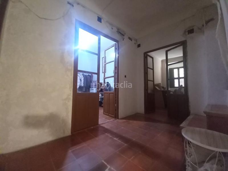 Foto d8f81db0-caab-41e3-86a0-f5a01c2666cf. Casa amb xemeneia a Martos