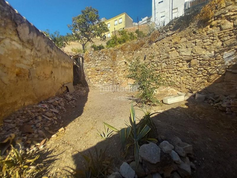 Foto ecd69891-b4a4-4004-bb79-5f6d95a3efc1. Casa amb xemeneia a Martos