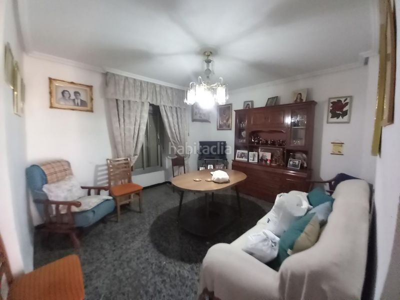 Foto 11d469ae-fcf9-4fa5-b18e-8d964ff0acf8. Casa amb xemeneia a Martos