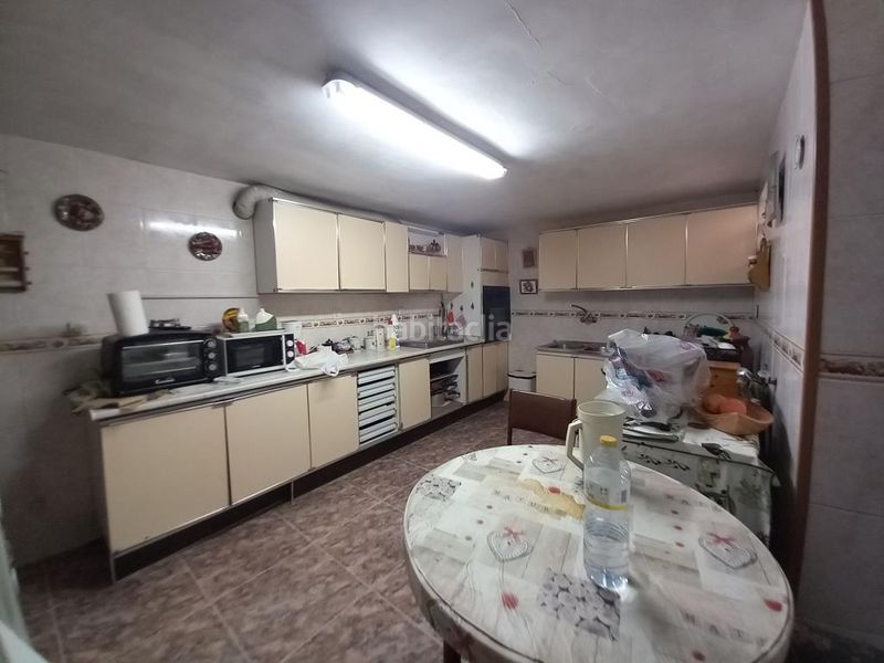 Foto 3e8d5f37-8f50-4260-91ed-69b01daaad65. Casa amb xemeneia a Martos