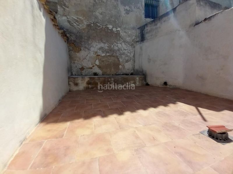 Foto b0100078-d998-40b0-9918-473a3da38d1a. Casa amb xemeneia a Martos