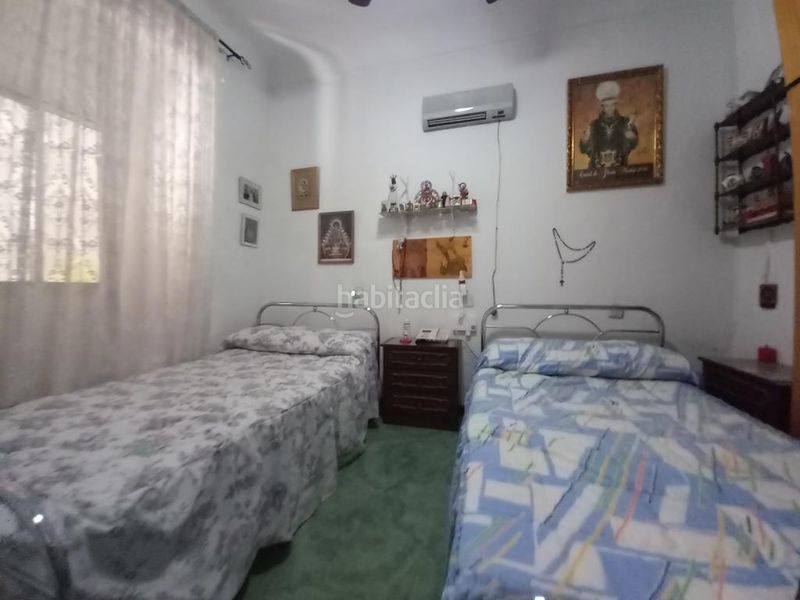 Foto deff8659-4ee0-47ac-b76c-7fc1fd086d82. Casa amb xemeneia a Martos