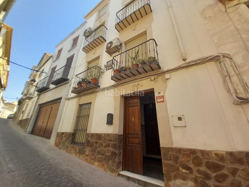 Foto f232363e-09fd-4c0b-aed6-5b4dac38ee4e. Casa amb xemeneia a Martos