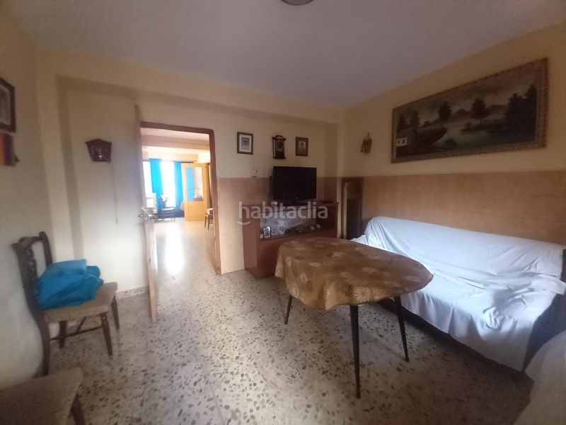Foto b36d28bd-8f28-4600-ae8f-6178efde133a. Casa amb xemeneia a Castillo de Locubín