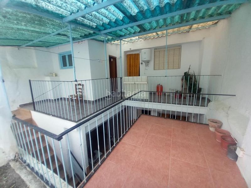 Foto dbec18cb-b05c-4a02-9e1c-3fd1f351f391. Casa amb xemeneia a Castillo de Locubín