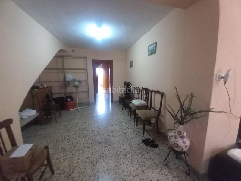 Foto f32cd9e3-10fa-4a8e-a644-1f4a9894b37c. Casa amb xemeneia a Castillo de Locubín