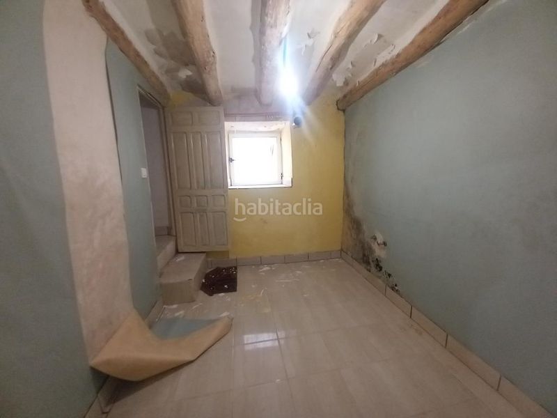 Foto 1606f42f-3e72-48df-8e47-ae7fe593ce94. Casa amb xemeneia a Alcalá la Real