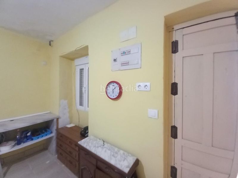 Foto b04ad511-3e15-45f4-9e6c-49988dea21a1. Casa amb xemeneia a Alcalá la Real