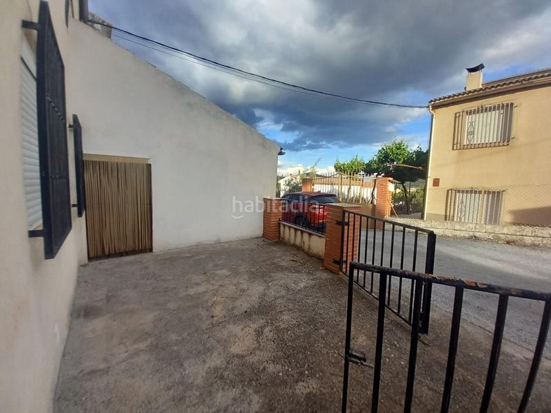 Foto b0e03416-75e9-474c-af24-3daeb0a80e49. Casa amb xemeneia a Alcalá la Real