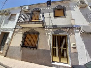 Semi detached house  Calle baena. Bonita casa en monte lope