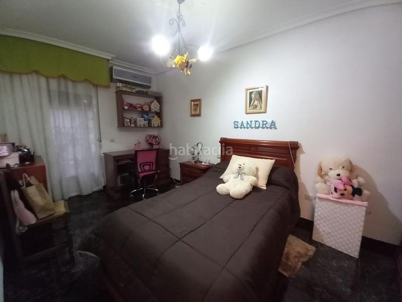 Foto c9804892-0c91-425c-b9fb-068b4bd6966a. Casa adossada amb calefacció aparcament a Martos
