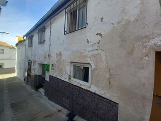 House in Alcalá la Real. Casa en charilla con patio de 120 m2