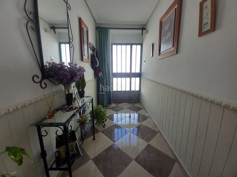 Foto 87de0d49-3739-47b0-938c-50e07581bd68. Casa adossada amb xemeneia a Alcaudete