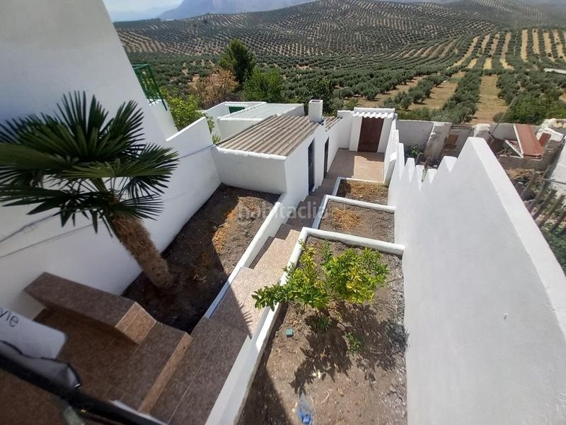 Foto a4108f09-812a-4141-851f-9c430420ceaf. Casa adossada amb xemeneia a Alcaudete