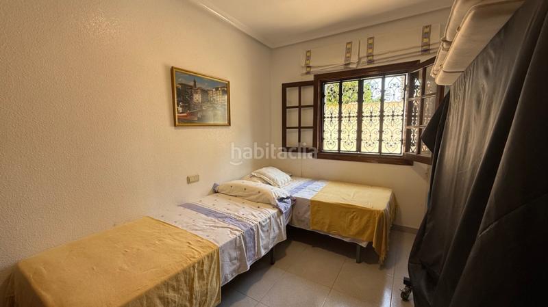 Foto 6e6bef1e-5d6c-4188-9131-b16d1bae7fbe. House with parking pool in La Zenia Orihuela