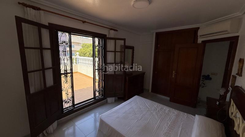 Foto 81bbd14b-94f3-4ed7-8a77-173012e898f7. House with parking pool in La Zenia Orihuela