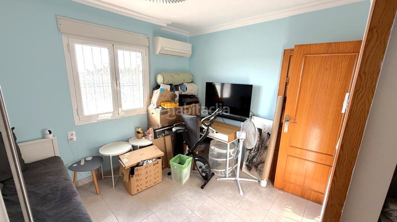 Foto 064c6903-f502-46a4-8135-0db893fafc8a. Casa adossada amb calefacció aparcament a Zona Carrefour - Urbanizaciones Torrevieja