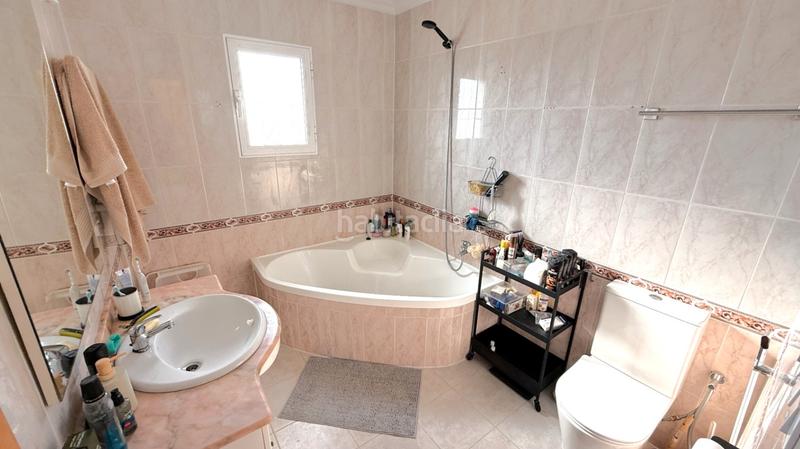 Foto 902f6654-2f6a-4904-97cc-5063a37f2806. Maison jumelée avec chauffage parking dans Zona Carrefour - Urbanizaciones Torrevieja