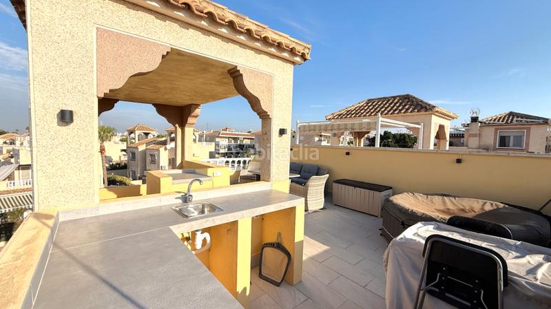 Foto 2534a8d3-1e4b-4d41-a52f-7a2491511d18. Reihenhaus mit heizung parking in Zona Carrefour - Urbanizaciones Torrevieja