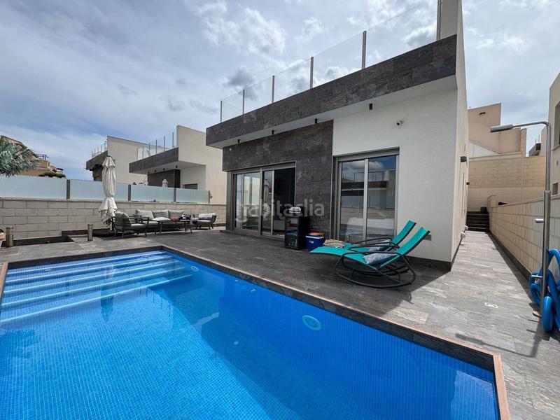 Foto 05b340a5-cf61-4364-a20d-300e494c5f9d. Casa amb piscina a Los Almendros Orihuela