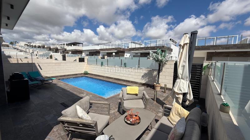 Foto 566c02ab-e2e6-48fb-9a1b-567ac01b43d8. Casa amb piscina a Los Almendros Orihuela