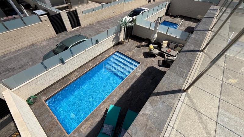 Foto 87941255-e082-4a6b-96be-f5cf05116972. Casa amb piscina a Los Almendros Orihuela