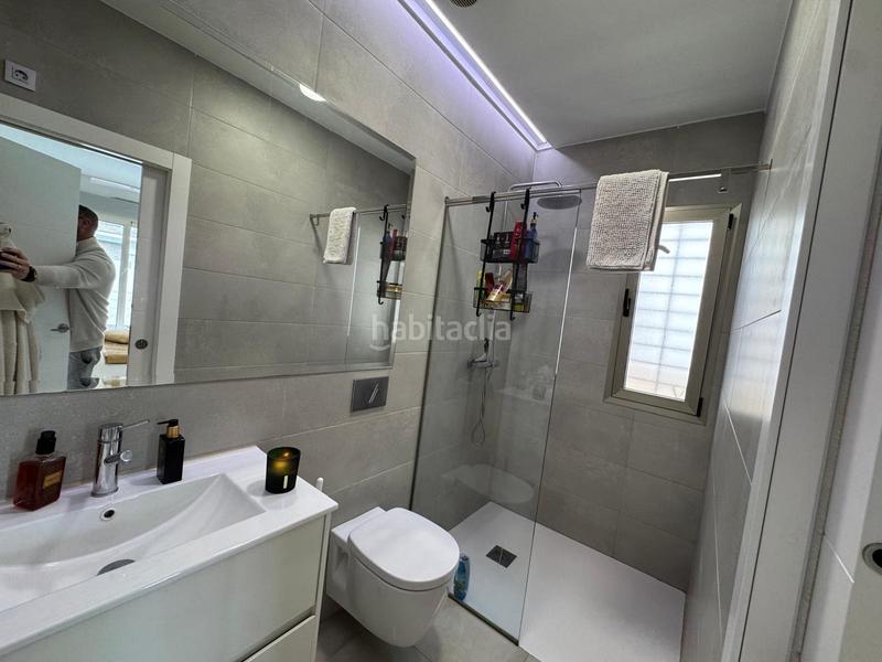 Foto dc3ce693-8d91-4ba4-a168-45374e96bc3d. Casa amb piscina a Los Almendros Orihuela